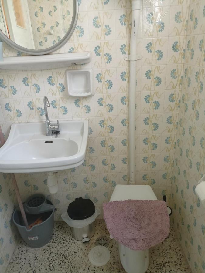 Finikas Rooms Agia Marina  Bagian luar foto