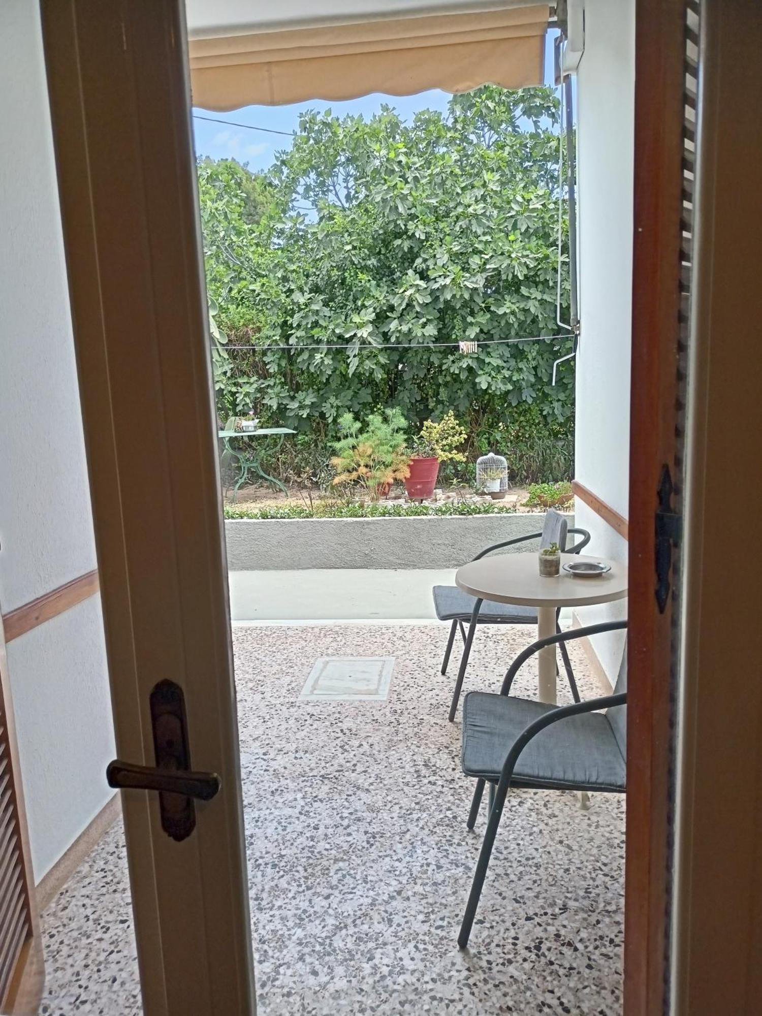Finikas Rooms Agia Marina  Ruang foto