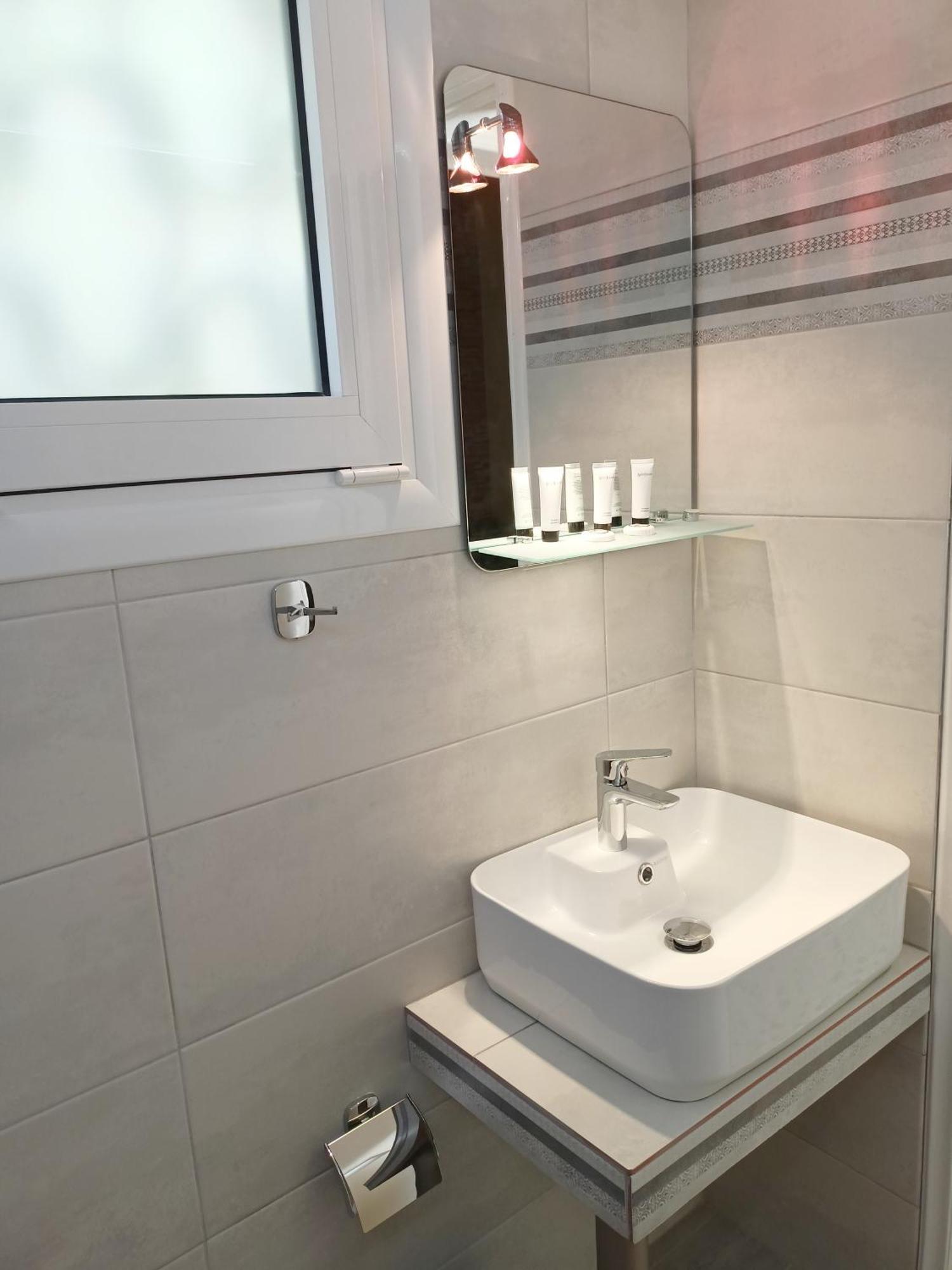 Finikas Rooms Agia Marina  Ruang foto